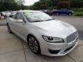Front 3/4 View of 2019 Lincoln MKZ Reserve II AWD #8