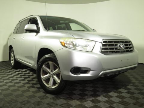 Classic Silver Metallic Toyota Highlander V6 4WD.  Click to enlarge.