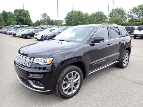 Diamond Black Crystal Pearl Jeep Grand Cherokee Summit 4x4.  Click to enlarge.