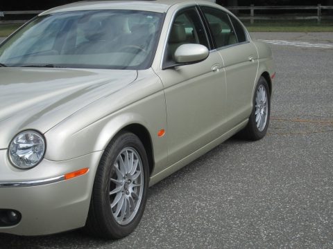 Winter Gold Metallic Jaguar S-Type 4.2.  Click to enlarge.