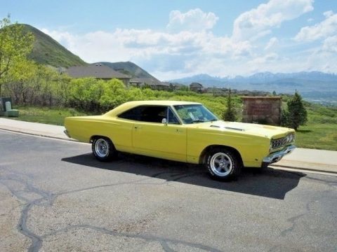 Yellow Plymouth Roadrunner Coupe.  Click to enlarge.