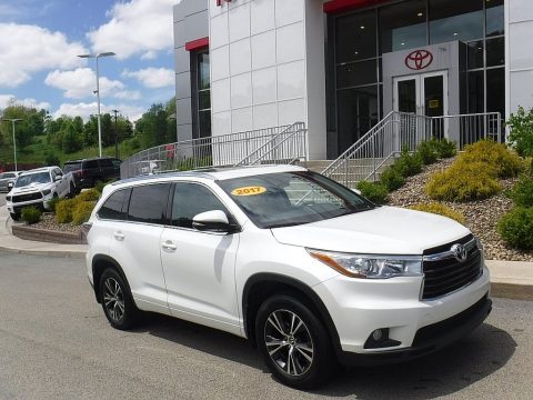 Blizzard Pearl Toyota Highlander XLE AWD.  Click to enlarge.
