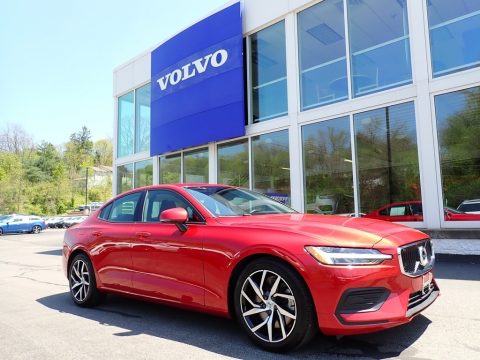 Fusion Red Metallic Volvo S60 T6 AWD Momentum.  Click to enlarge.