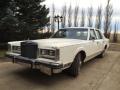Front 3/4 View of 1980 Lincoln Continental Town Car #1