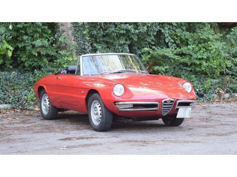 Rosso Farina (Red) Alfa Romeo Duetto Spider.  Click to enlarge.