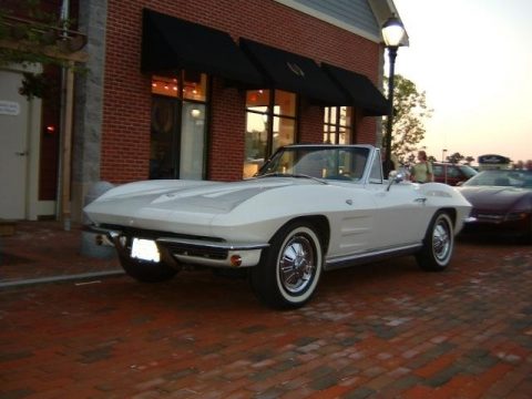 Ermine White Chevrolet Corvette Sting Ray Convertible.  Click to enlarge.