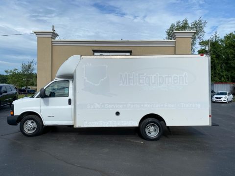 Summit White Chevrolet Express Cutaway 3500 Moving Van.  Click to enlarge.