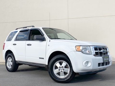 Oxford White Ford Escape XLT V6 4WD.  Click to enlarge.