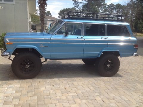 Blue Jeep Wagoneer 4x4.  Click to enlarge.