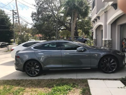 Grey Metallic Tesla Model S 85.  Click to enlarge.