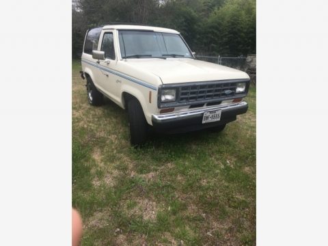 Colonial White Ford Bronco II XLT 4x4.  Click to enlarge.