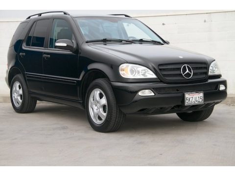 Black Mercedes-Benz ML 320 4Matic.  Click to enlarge.