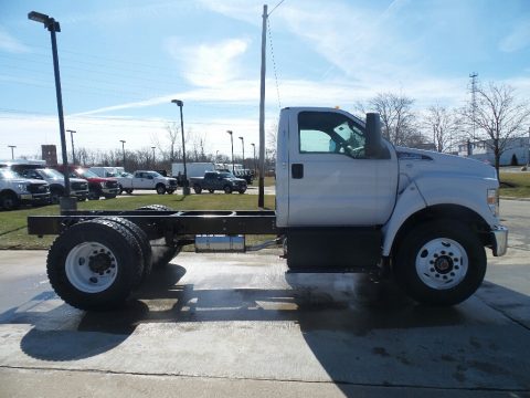 Oxford White Ford F750 Super Duty Regular Cab Chassis.  Click to enlarge.