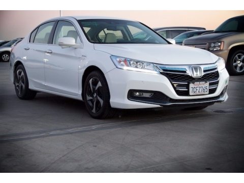 White Orchid Pearl Honda Accord Plug-In Hybrid.  Click to enlarge.