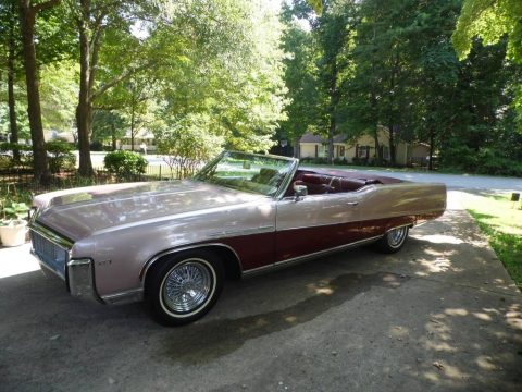 Sunset Silver Buick Electra 225 Custom Convertible.  Click to enlarge.