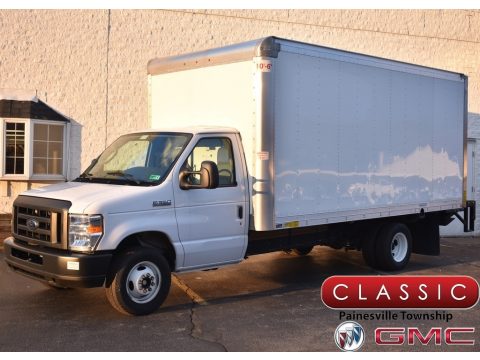 Oxford White Ford E Series Cutaway E350 Commercial Moving Truck.  Click to enlarge.
