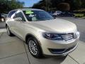 Front 3/4 View of 2017 Lincoln MKX Select AWD #8