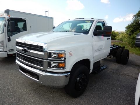 Summit White Chevrolet Silverado 6500HD Regular Cab Chassis.  Click to enlarge.