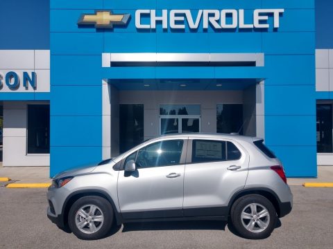 Silver Ice Metallic Chevrolet Trax LS.  Click to enlarge.