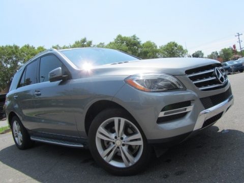 Palladium Silver Metallic Mercedes-Benz ML 350 4Matic.  Click to enlarge.