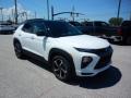 Front 3/4 View of 2021 Chevrolet Trailblazer RS #3