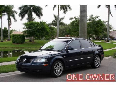 Indigo Blue Pearl Volkswagen Passat W8 4Motion Sedan.  Click to enlarge.