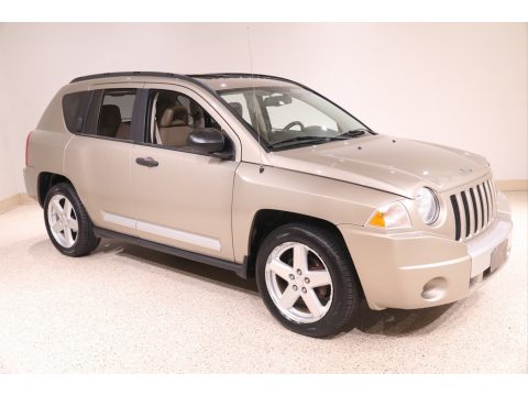 Light Sandstone Metallic Jeep Compass Limited 4x4.  Click to enlarge.