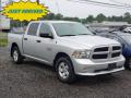 Front 3/4 View of 2016 Ram 1500 Express Crew Cab 4x4 #1