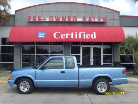 Light Stellar Blue Metallic Chevrolet S10 LS Extended Cab.  Click to enlarge.