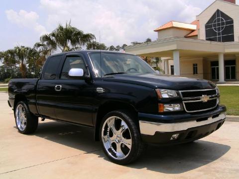 Dark Blue Metallic Chevrolet Silverado 1500 LS Extended Cab.  Click to enlarge.
