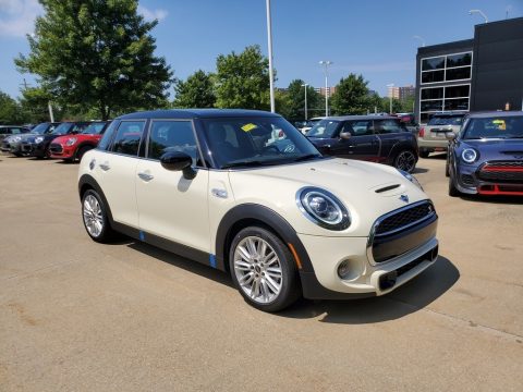 Pepper White Mini Hardtop Cooper S 4 Door.  Click to enlarge.