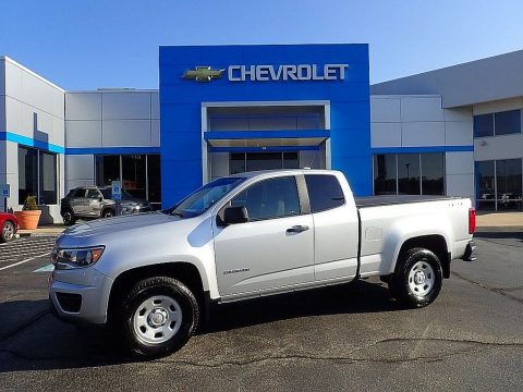 Silver Ice Metallic Chevrolet Colorado WT Extended Cab 4x4.  Click to enlarge.