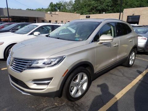 White Gold Lincoln MKC Premier AWD.  Click to enlarge.