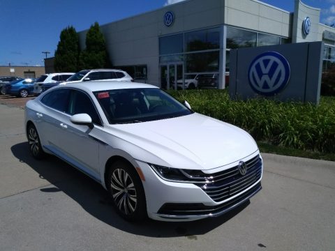 Pure White Volkswagen Arteon SE 4Motion.  Click to enlarge.