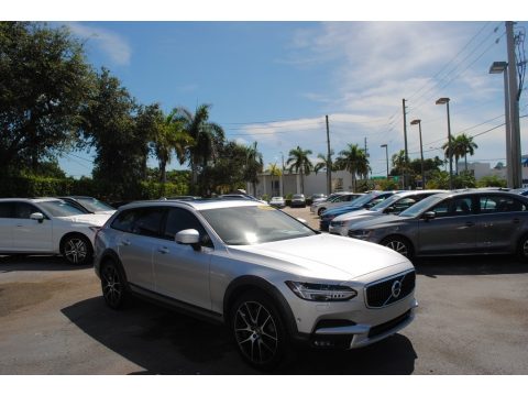 Bright Silver Metallic Volvo V90 T6 AWD.  Click to enlarge.