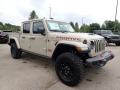 Front 3/4 View of 2020 Jeep Gladiator Mojave 4x4 #3