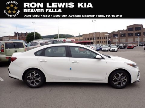 Clear White Kia Forte LXS.  Click to enlarge.