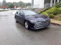 Front 3/4 View of 2021 Toyota Avalon XLE #30