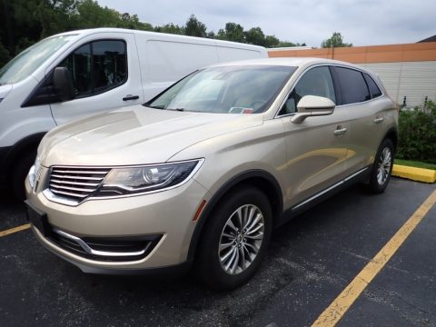 Palladium White Gold Lincoln MKX Select AWD.  Click to enlarge.