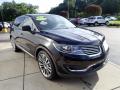 Front 3/4 View of 2017 Lincoln MKX Reserve AWD #8