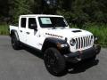 Front 3/4 View of 2020 Jeep Gladiator Mojave 4x4 #6