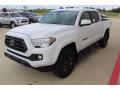 Front 3/4 View of 2020 Toyota Tacoma SR5 Double Cab #4