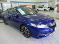 Front 3/4 View of 2017 Honda Accord EX Coupe #3