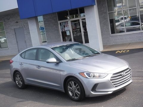 Gray Hyundai Elantra SE.  Click to enlarge. Gray Hyundai Elantra SE.  Click to enlarge.