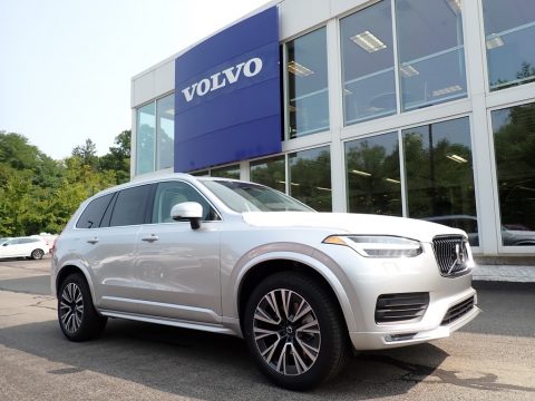 Bright Silver Metallic Volvo XC90 T5 AWD Momentum.  Click to enlarge.