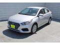 Front 3/4 View of 2021 Hyundai Accent SE #4