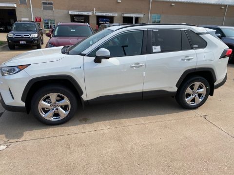 Blizzard White Pearl Toyota RAV4 Limited AWD Hybrid.  Click to enlarge.