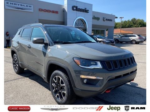 Sting-Gray Jeep Compass Trailhawk 4x4.  Click to enlarge.