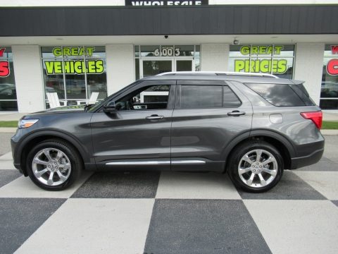 Magnetic Metallic Ford Explorer Platinum 4WD.  Click to enlarge.