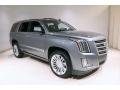 Front 3/4 View of 2018 Cadillac Escalade Platinum 4WD #1